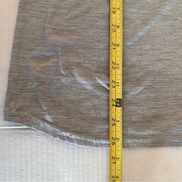 🐝(4/$15)Long Sleeve TeeTop, Danskin, Large, Gray - Picture 8 of 8